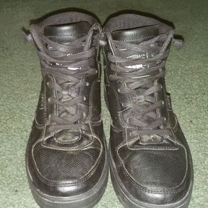 Size 9 Levi high tops